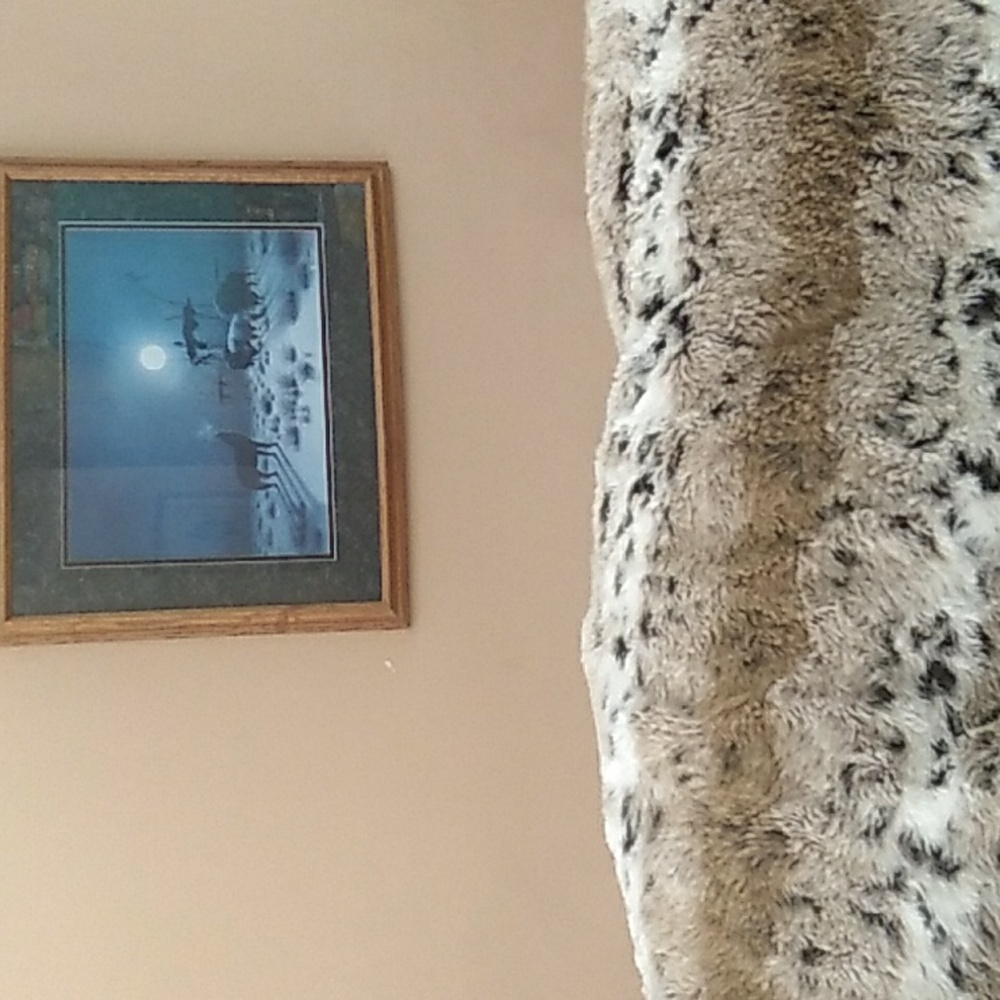 🐆 FAUX FUR THROW or BLANKET NUC